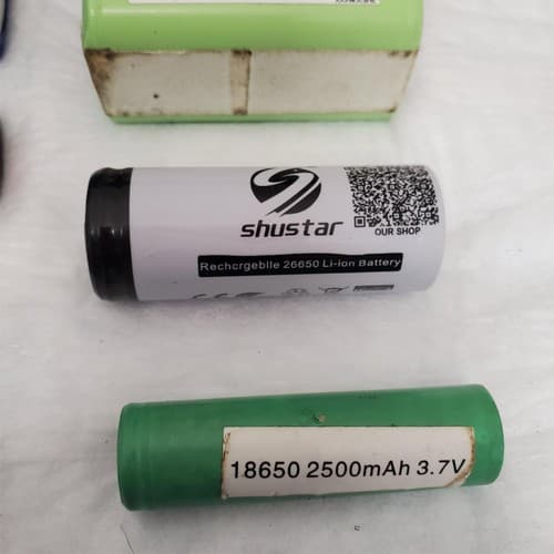 Lot of Various type of NiMH NiCD Universal Battery Package & Aluminium Capacitor - Thumbnail 7