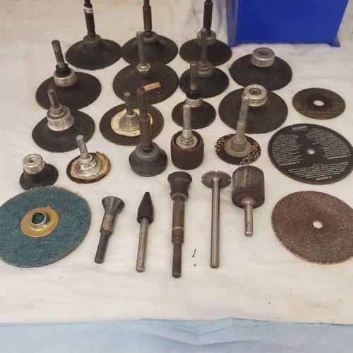 Lot of 25 Grinder Cutter Drill Bit Attachments LOT-146 - Thumbnail 4