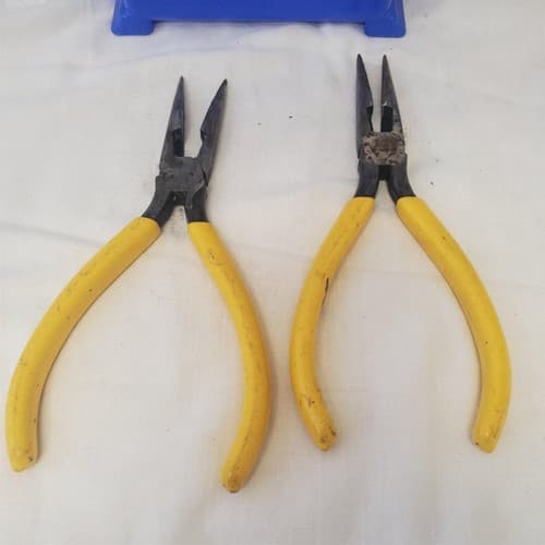 Lot of 2 Needle Nose Pliers LOT-72 - Thumbnail 3