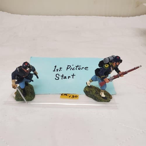 King and Country CW137 CW120 Infantryman Advancing w/Rifle & Sword CM-130 - Image 1