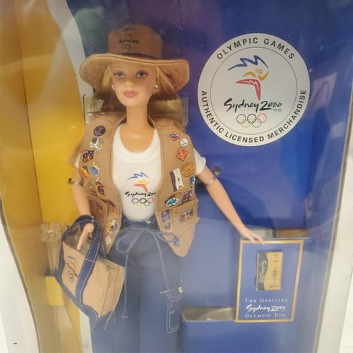 Barbie 1999 - Sydney 2000 Olympic Pin Collector Barbie Doll - Thumbnail 3