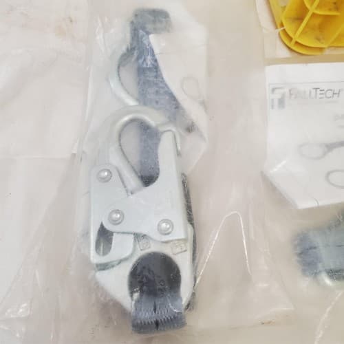 Lot of 3 Falltech D-Ring Extender LOT-634 - Thumbnail 6