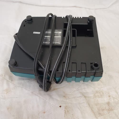 MAKITA DC18RC 7.2V 14.4V 18V Battery Rapid Charger LOT 616 - Thumbnail 8