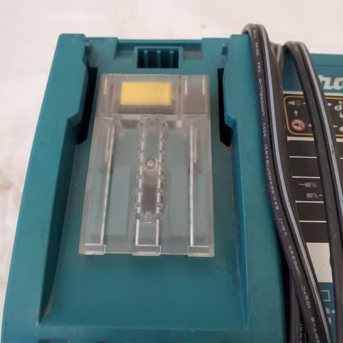 MAKITA DC18RC 7.2V 14.4V 18V Battery Rapid Charger LOT 616 - Thumbnail 7