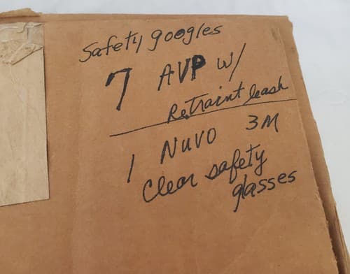 Lot of 3M Nuvo Black Cover & Guard-Dogs AVP W/Restraint Leash Safety Goggles - Thumbnail 2