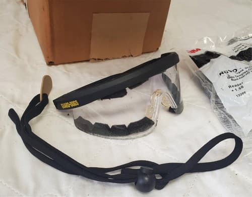 Lot of 3M Nuvo Black Cover & Guard-Dogs AVP W/Restraint Leash Safety Goggles - Thumbnail 6