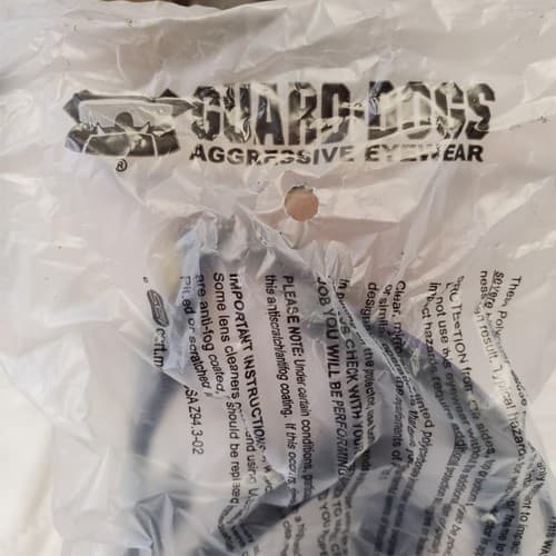 Lot of 3M Nuvo Black Cover & Guard-Dogs AVP W/Restraint Leash Safety Goggles - Thumbnail 5