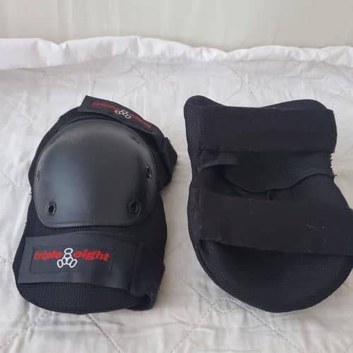 Triple Eight Street Elbow, Wrist Pad Set with Carry Bag - Thumbnail 6