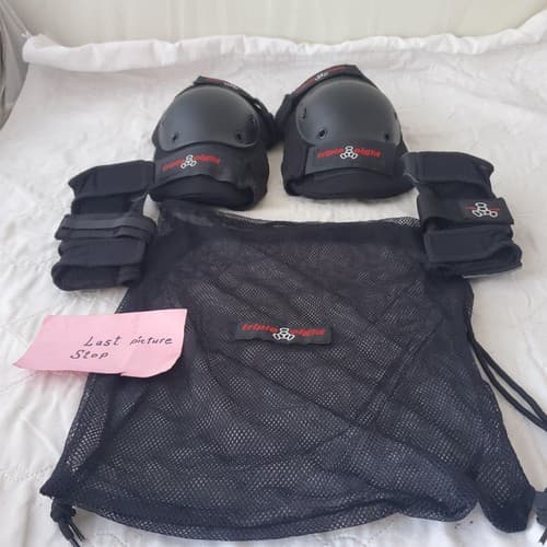 Triple Eight Street Elbow, Wrist Pad Set with Carry Bag - Thumbnail 8