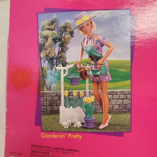 1996 Mattel Barbie Gardenin' Pretty Dress N Play Set #2 - Thumbnail 5