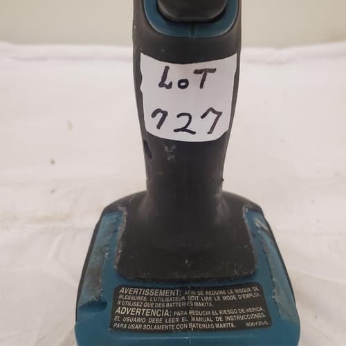 Makita XFD10 18V Cordless Driver Drill with BL1820B Lithium-Ion Battery LOT-727 - Thumbnail 2