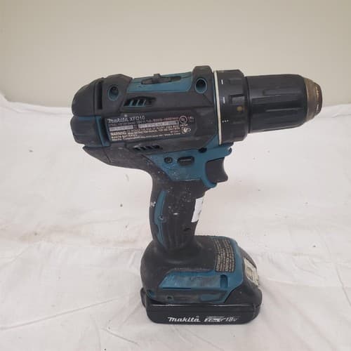 Makita XFD10 18V Cordless Driver Drill with BL1820B Lithium-Ion Battery LOT-727 - Thumbnail 3