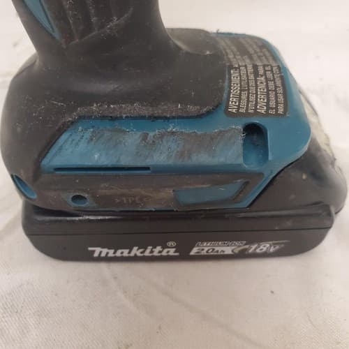 Makita XFD10 18V Cordless Driver Drill with BL1820B Lithium-Ion Battery LOT-727 - Thumbnail 5