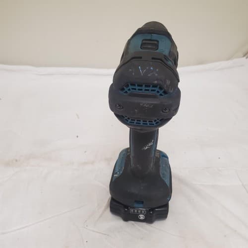 Makita XFD10 18V Cordless Driver Drill with BL1820B Lithium-Ion Battery LOT-727 - Thumbnail 6