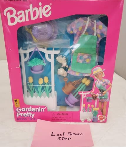 1997 Mattel Barbie Gardenin' Pretty Dress N Play Set #1 - Thumbnail 7