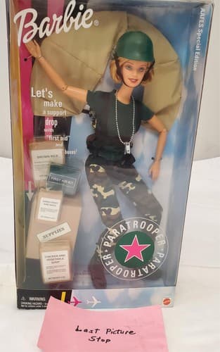 Barbie 2000 - Paratrooper Barbie Doll - An AAFES Special Edition - Thumbnail 8