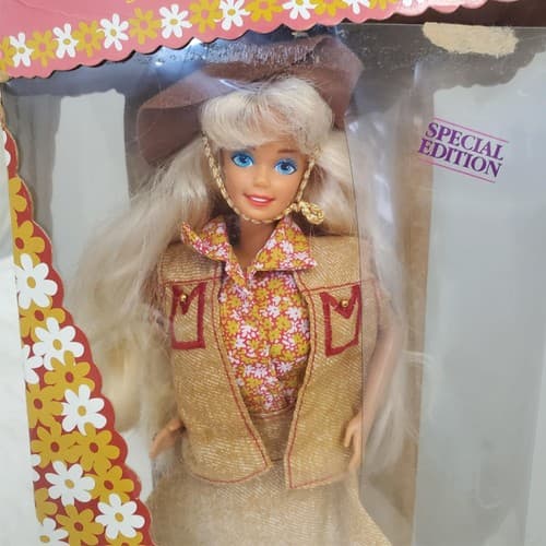 1992 Mattel Special Edition Dolls Of The World Collection Australian Barbie Doll - Thumbnail 2