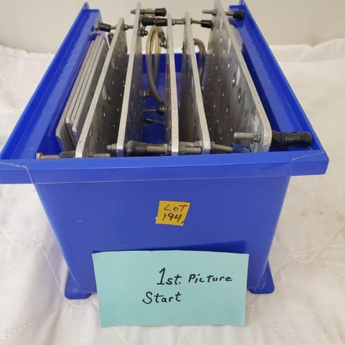 Lot of Cleco Kit Syringe Molds LOT 194 - Thumbnail 2