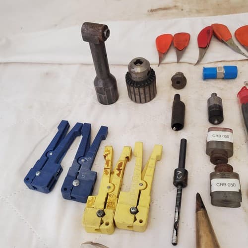 Lot of Assorted Brass Plumb Bob,Cable Stripper,Drill Chuk & other Tools LOT 177 - Thumbnail 5