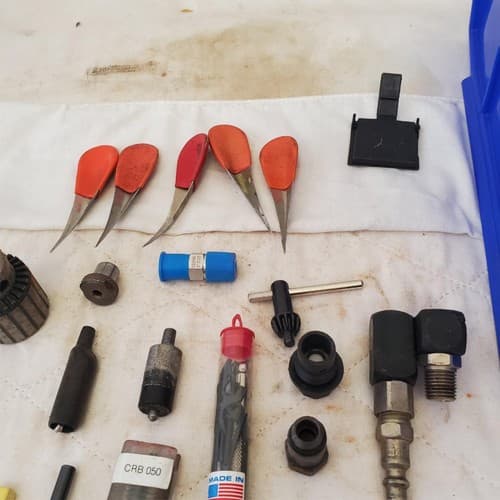 Lot of Assorted Brass Plumb Bob,Cable Stripper,Drill Chuk & other Tools LOT 177 - Thumbnail 7