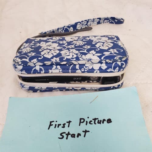 DXG 5-COV HD 5MP Pocket Camcorder in Hibiscus Blue Print with Bag - Image 1