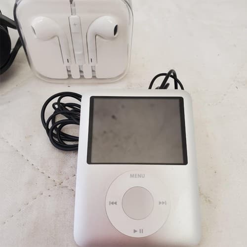 Lot of Apple Ipod Shuffle 8gb with Airdopes, Sony Handsfree & Headphone - Thumbnail 4
