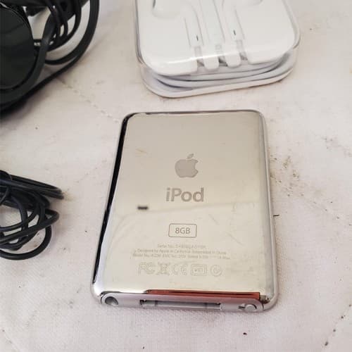 Lot of Apple Ipod Shuffle 8gb with Airdopes, Sony Handsfree & Headphone - Thumbnail 2