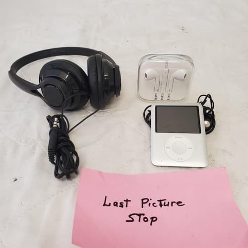 Lot of Apple Ipod Shuffle 8gb with Airdopes, Sony Handsfree & Headphone - Thumbnail 9