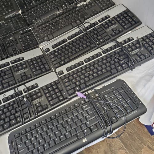 Lot of 13 Assorted Dell, HP, Logitech & other Brand Keyboards - Thumbnail 8