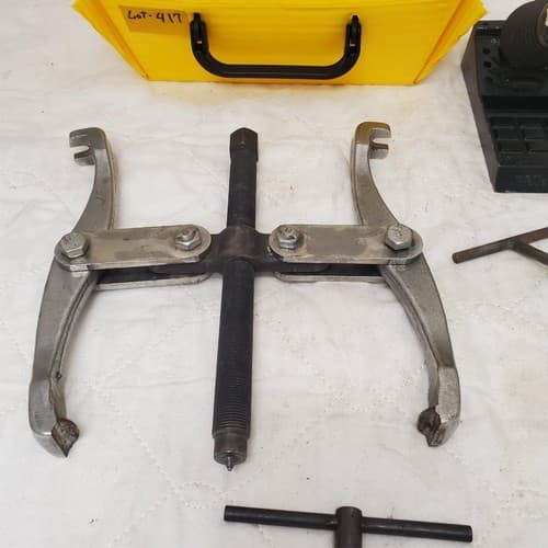 Tool & Parts Lot – Gear Puller, T-Handle Tool, Brackets, & More LOT-417 - Thumbnail 8