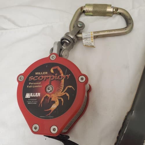 Miller Scorpion PFL-4-Z7 9FT With Steel Twist-Lock Carabiner & Swivel Shackle - Thumbnail 2