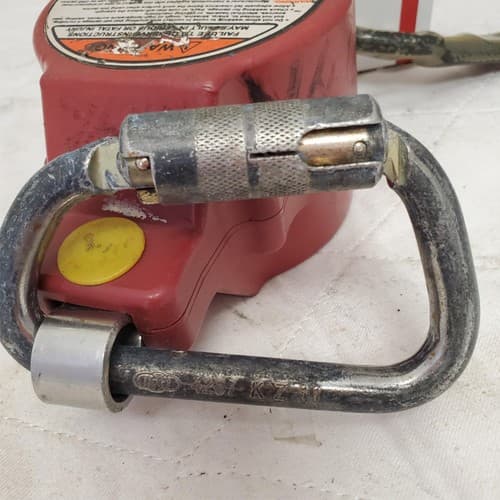 Miller MiniLite FL11-1/11ft Fall Limiter with Safety Harness LOT-793 - Thumbnail 10