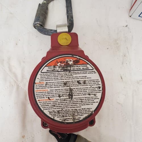 Miller MiniLite FL11-1/11ft Fall Limiter with Safety Harness LOT-793 - Thumbnail 7