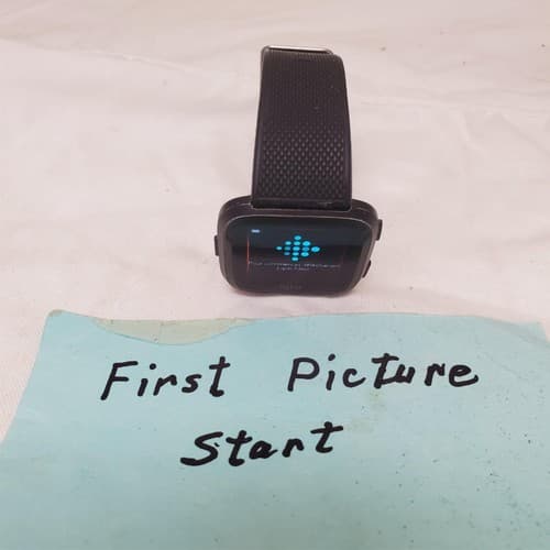 Fitbit Versa Health and Fitness Smartwatch - Thumbnail 3