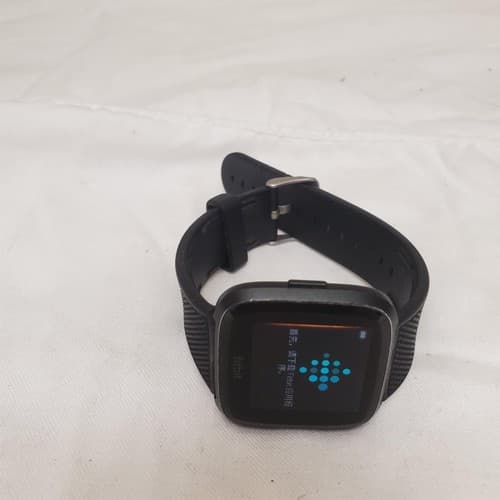 Fitbit Versa Health and Fitness Smartwatch - Thumbnail 4