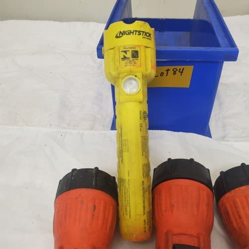 Lot of 4 Nightstick, Fulton and Brinkmann Legend Flashlight LOT-84 - Thumbnail 4