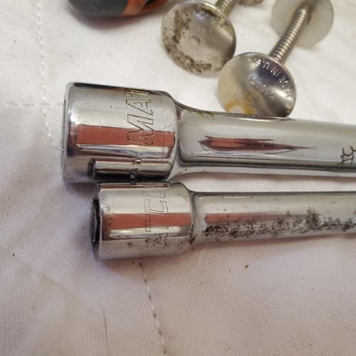 Lot of 6 Metal Tools Including Screwdriver and Rods LOT-411 - Thumbnail 5