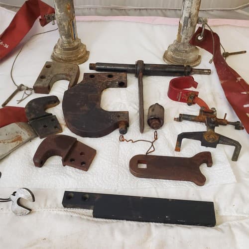 Lot of Assorted Machinery Parts & other Tools LOT 191 - Thumbnail 3