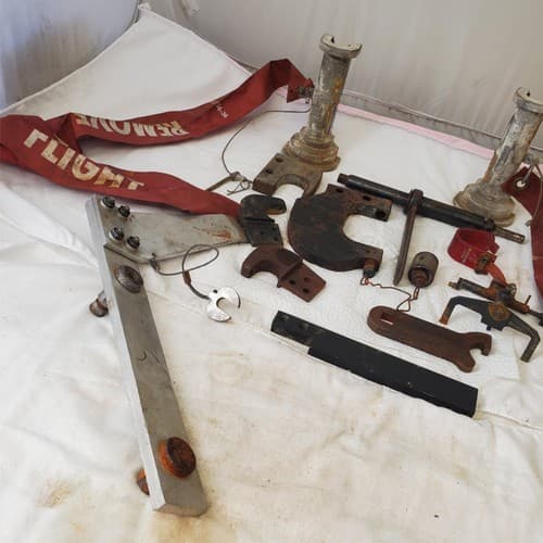 Lot of Assorted Machinery Parts & other Tools LOT 191 - Thumbnail 9