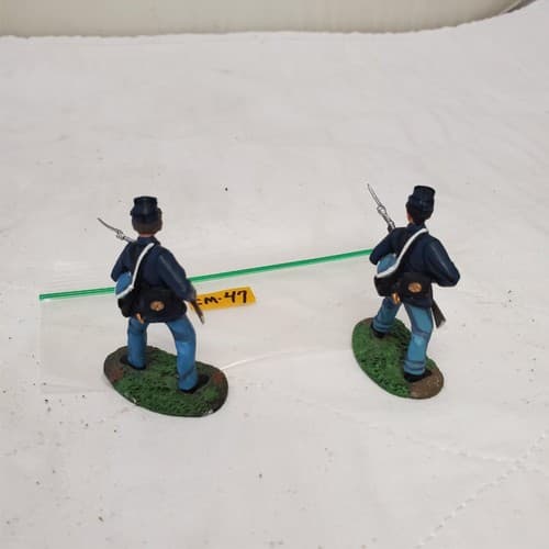 Conte ACW Union Infantry Soldiers Loading Rifle Mounted CM-47 - Thumbnail 4