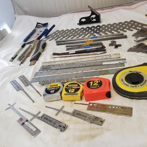 Lot of Assorted Various Measuring Tools & other Tools LOT 228 - Thumbnail 3