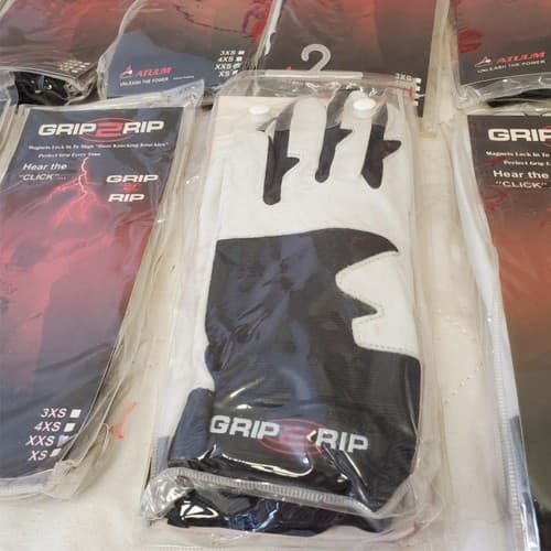 Lot of GRIP2RIP Baseball Softball Tee Ball Batting Gloves with Nike Bag - Thumbnail 5