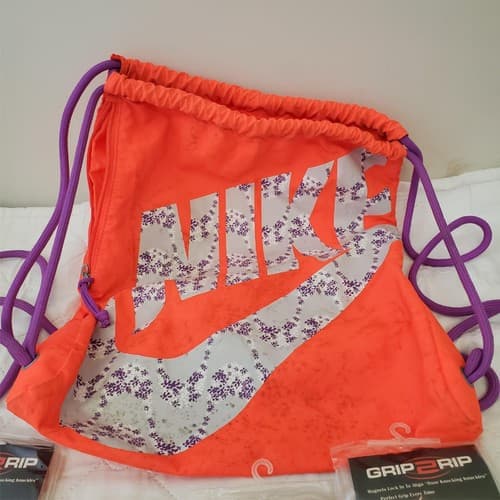 Lot of GRIP2RIP Baseball Softball Tee Ball Batting Gloves with Nike Bag - Thumbnail 8