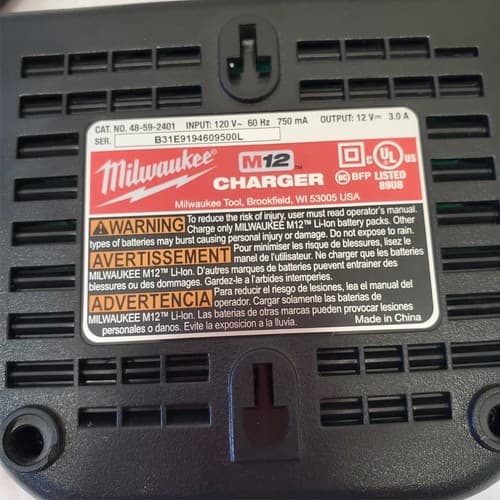 Lot of 2 Milwaukee M12 48-59-2401 Battery Chargers LOT-703 - Thumbnail 5