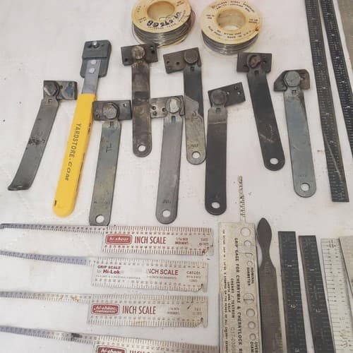 Lot of 35 Vintage Metal Measuring Tools Rulers, Radius Gauges, Scales LOT-313 - Thumbnail 14