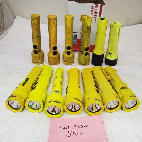 Lot of 13 Nightstick Led Flashlights Light Lamp Torch 4 AA LOT-958 - Thumbnail 15