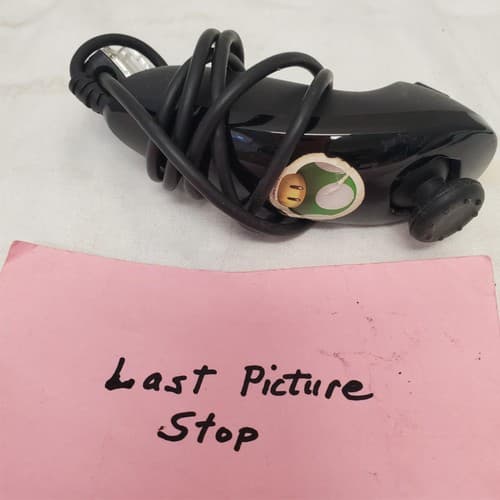 Nyko Kama Wired Nunchuk Controller - Thumbnail 6