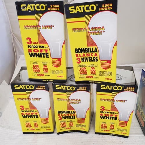 Lot of SATCO & VARILUX Assorted Light Bulbs - Thumbnail 5