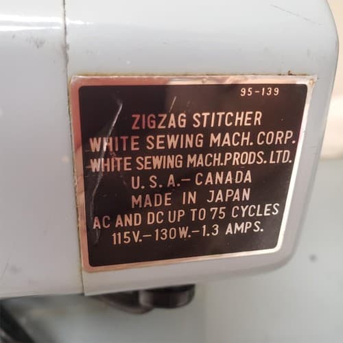 Vintage White Zig Zag Sewing Machine - Thumbnail 11