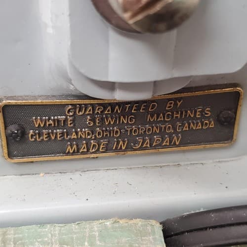 Vintage White Zig Zag Sewing Machine - Thumbnail 8